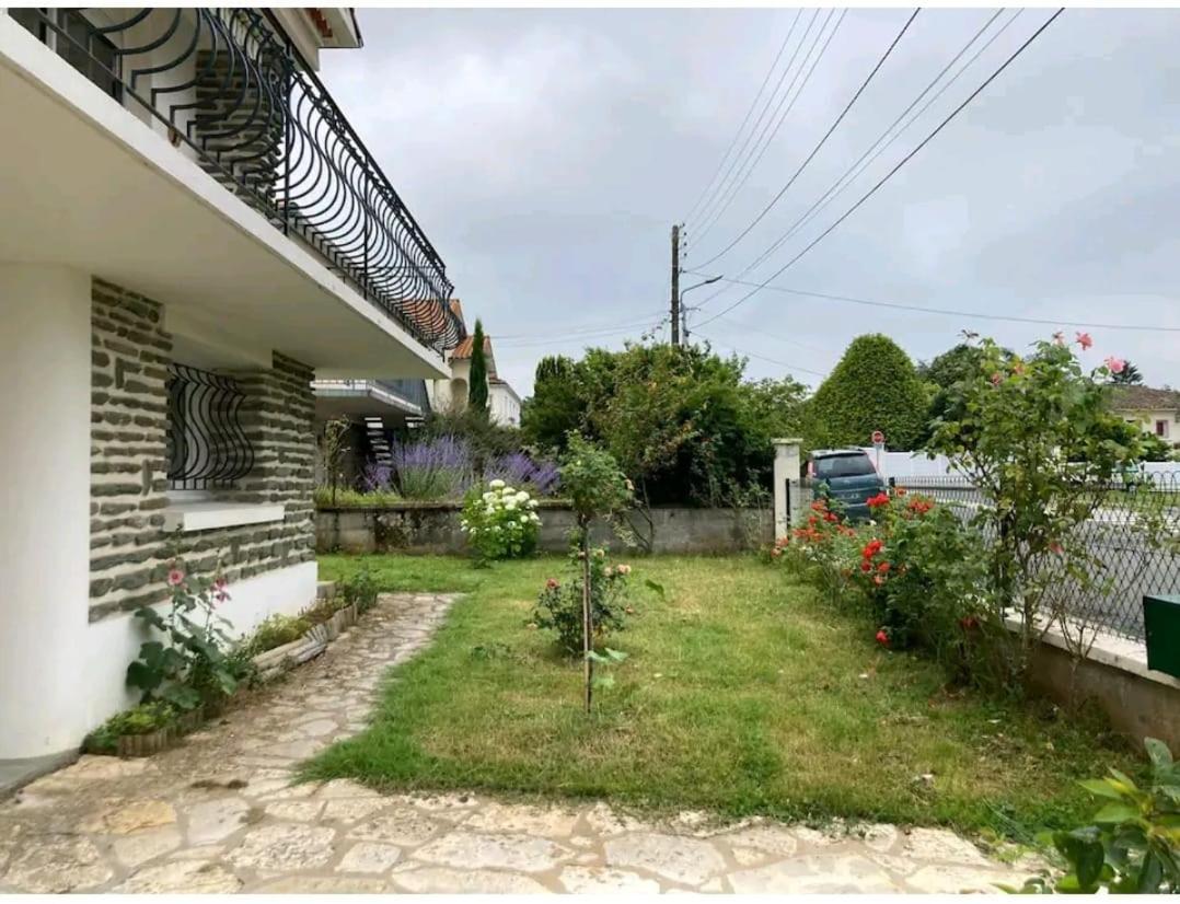 -Comme A La Maison- Jardin, Veranda, Ideal Familles Et Business Niort Exterior foto